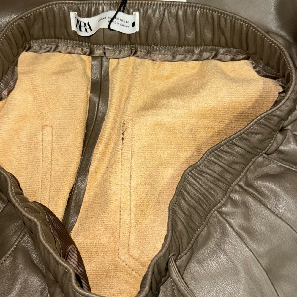 Pants - Picture 5 of 11